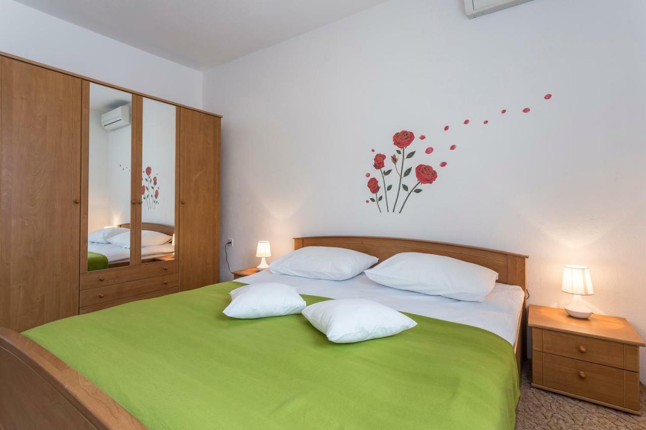 Apartmani Bezma 波尔 外观 照片