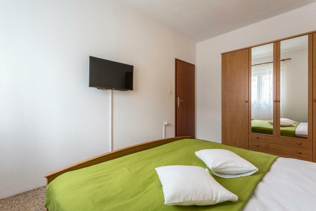 Apartmani Bezma 波尔 外观 照片