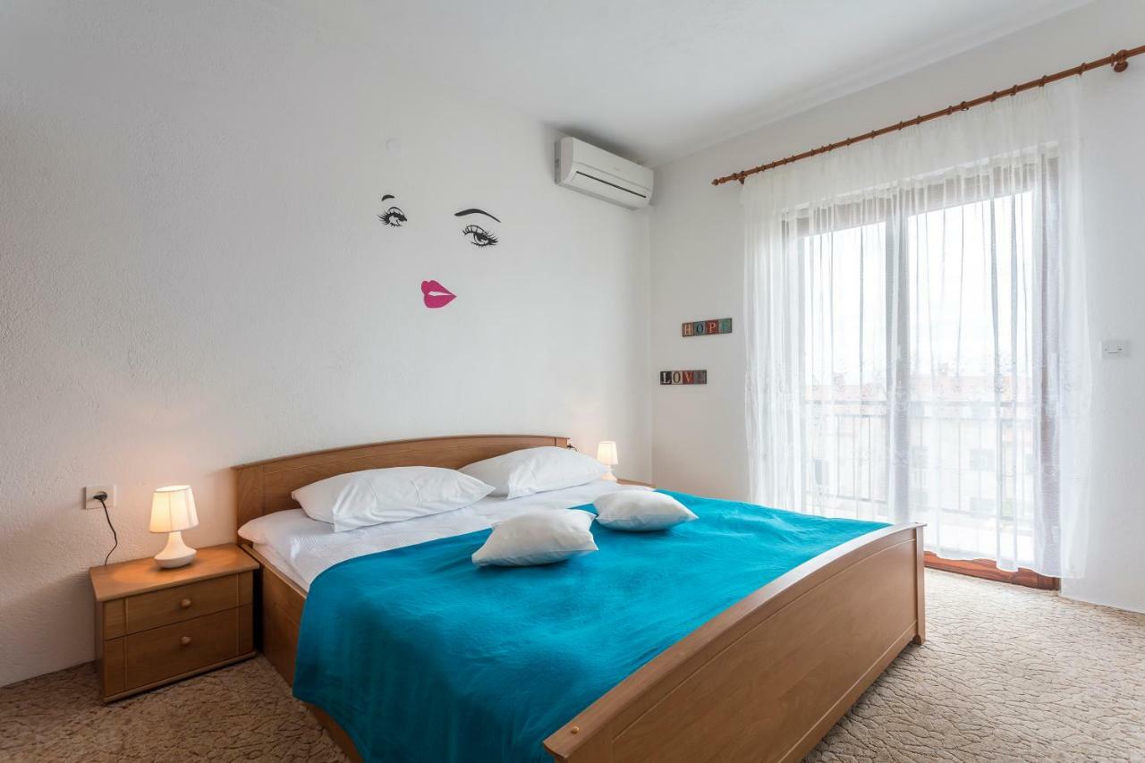 Apartmani Bezma 波尔 外观 照片